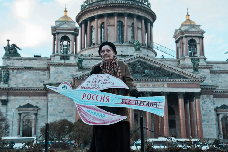 Jelena Osipova protestiert